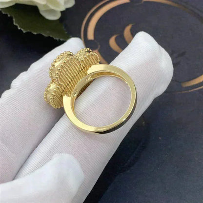 [⭐moonlume]CLOVER WHITE MOP RING