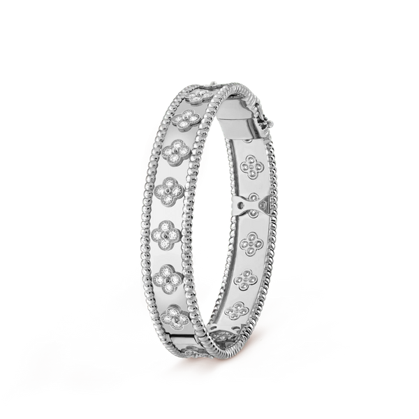 [⭐moonlume]CLOVER BRACELET 8MM DIAMONDS