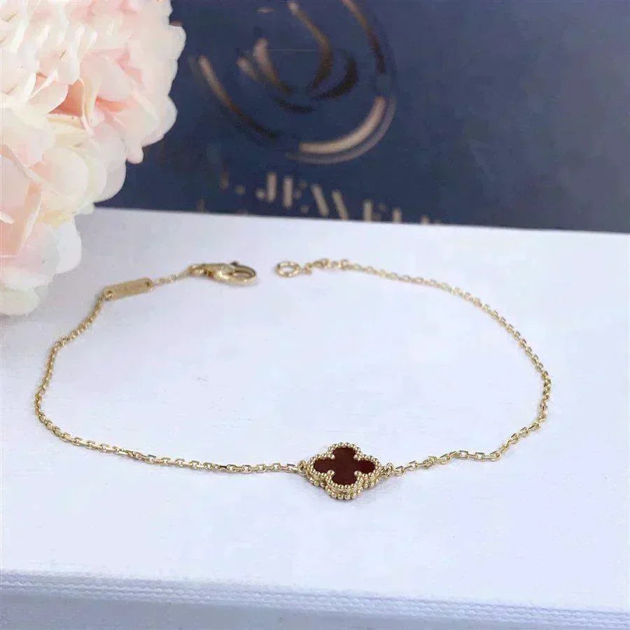 [⭐moonlume]CLOVER  CARNELIAN SINGLE FLOWER BRACELET