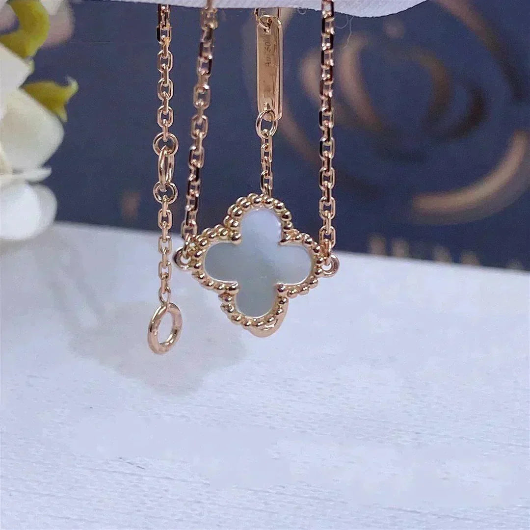 [⭐moonlume]CLOVER WHITE MOP SINGLE FLOWER BRACELET