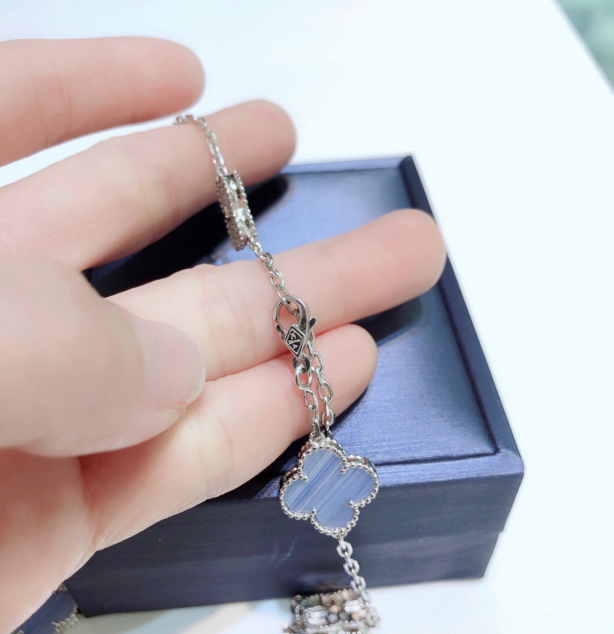 [⭐moonlume]CLOVER 10 MOTIFS CHALCEDONY DIAMONDS SILVER NECKLACE