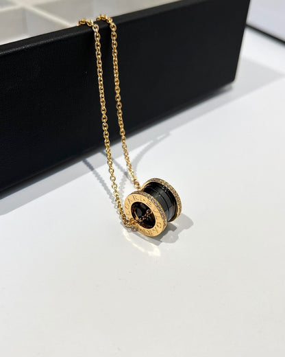 [⭐moonlume]ZERO 1 BLACK CERAMIC DIAMOND PINK GOLD NECKLACE