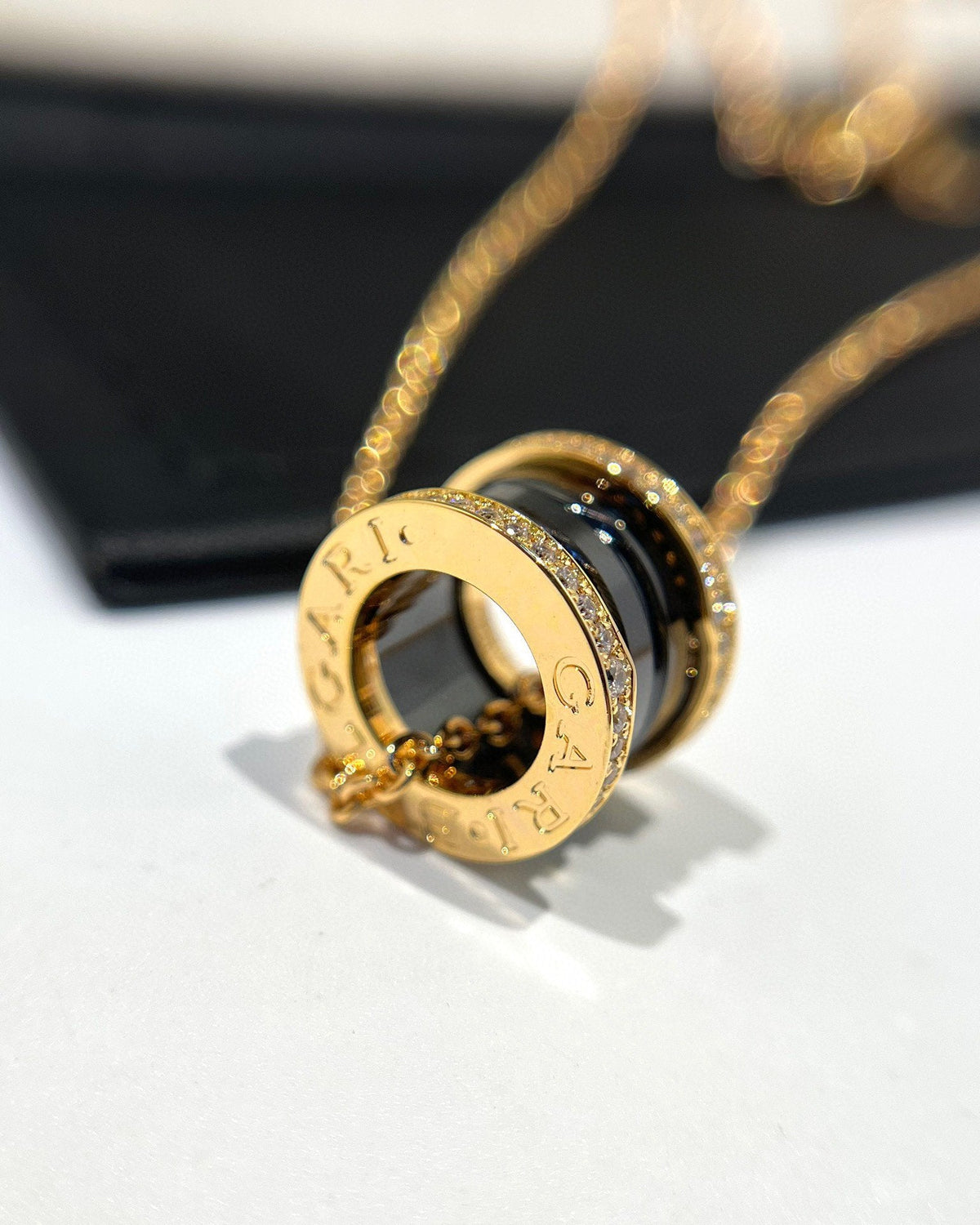 [⭐moonlume]ZERO 1 BLACK CERAMIC DIAMOND PINK GOLD NECKLACE