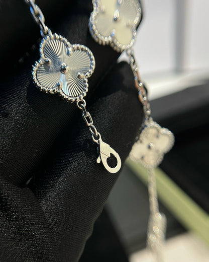[⭐moonlume] CLOVER 5 MOTIF LASER BRACELET COLLECTION